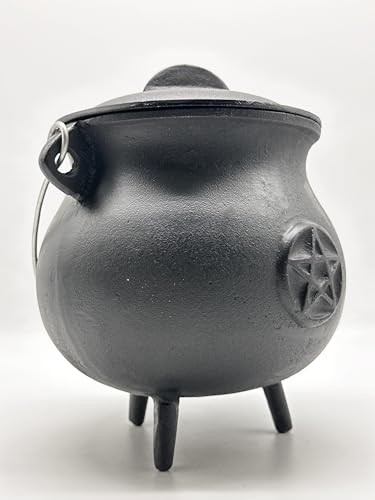 7.5" Diameter Cast Iron Cauldron with Lid and Handle M451
