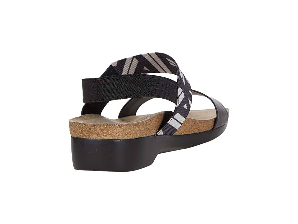 Black/White 7.5 WW Shoes F517027