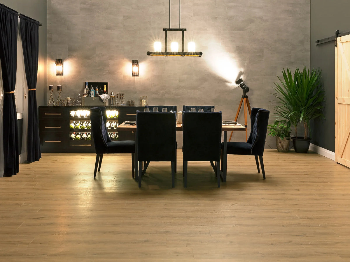 Natural Oak 5MM LVP Flooring 400 Sq ft I68084